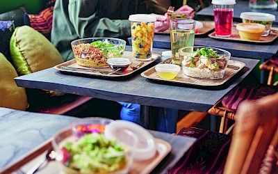 Mittagspause mit Glas-Mehrweggeschirr