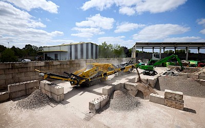 Sortierung von Abbruchmaterial bei der Büscher Group