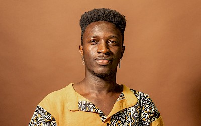 Zum Abschluss des Münsterland Festival part 13 steht Momi Maiga auf der Bühne.