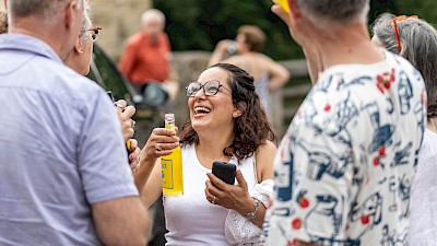 Sommerliche Stimmung beim Festival auf der Burg Vischering.