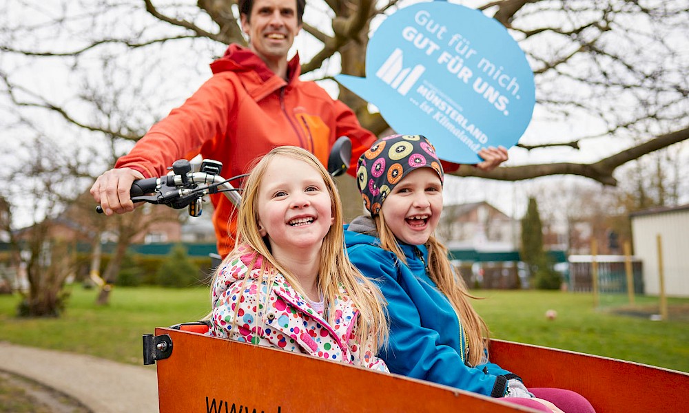 Everyone can do something for the climate - for example, ride a cargo bike.