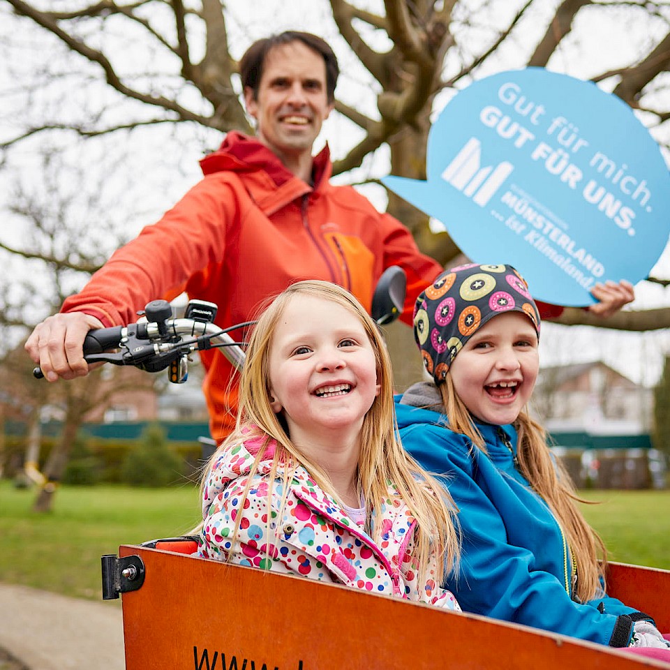 Everyone can do something for the climate - for example, ride a cargo bike.