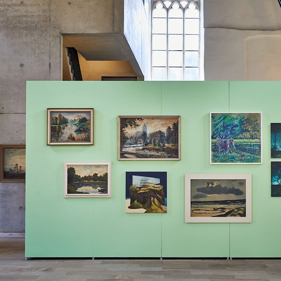 Changing art exhibitions at Gravenhorst Abbey
